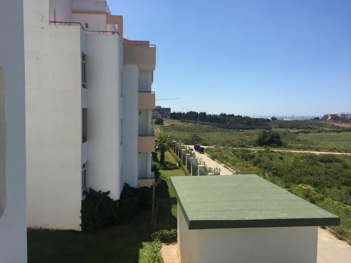 Appartement Avec Piscines, Vue Sur Mer Et Acces A La Plage A Achakar Hill, Tanger. Extérieur photo