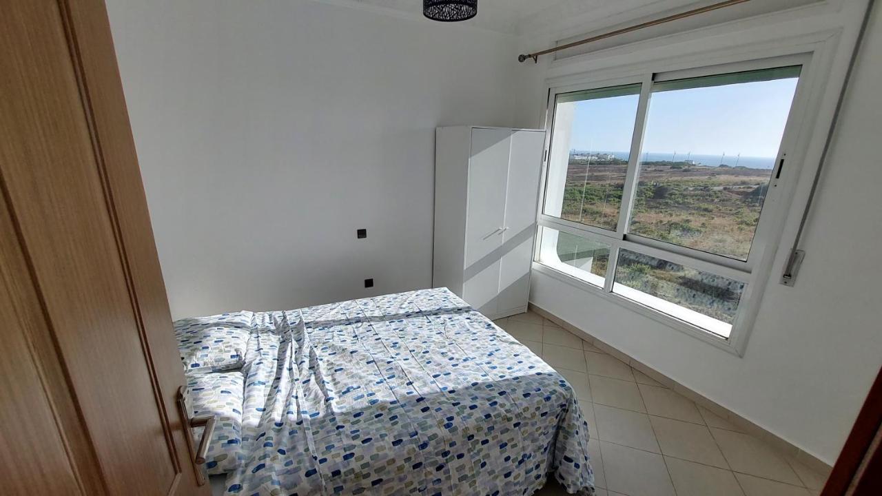 Appartement Avec Piscines, Vue Sur Mer Et Acces A La Plage A Achakar Hill, Tanger. Extérieur photo